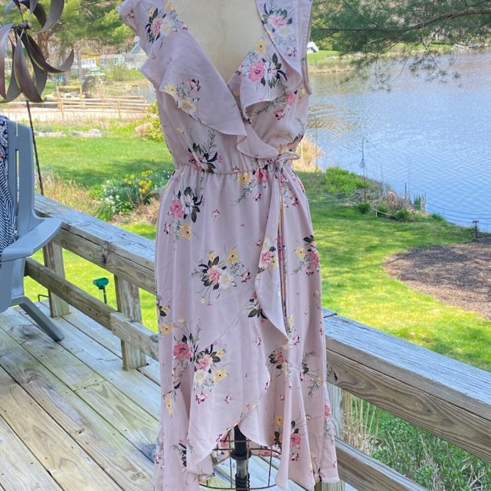 Pretty Ruffled Dress by Socialite Size M